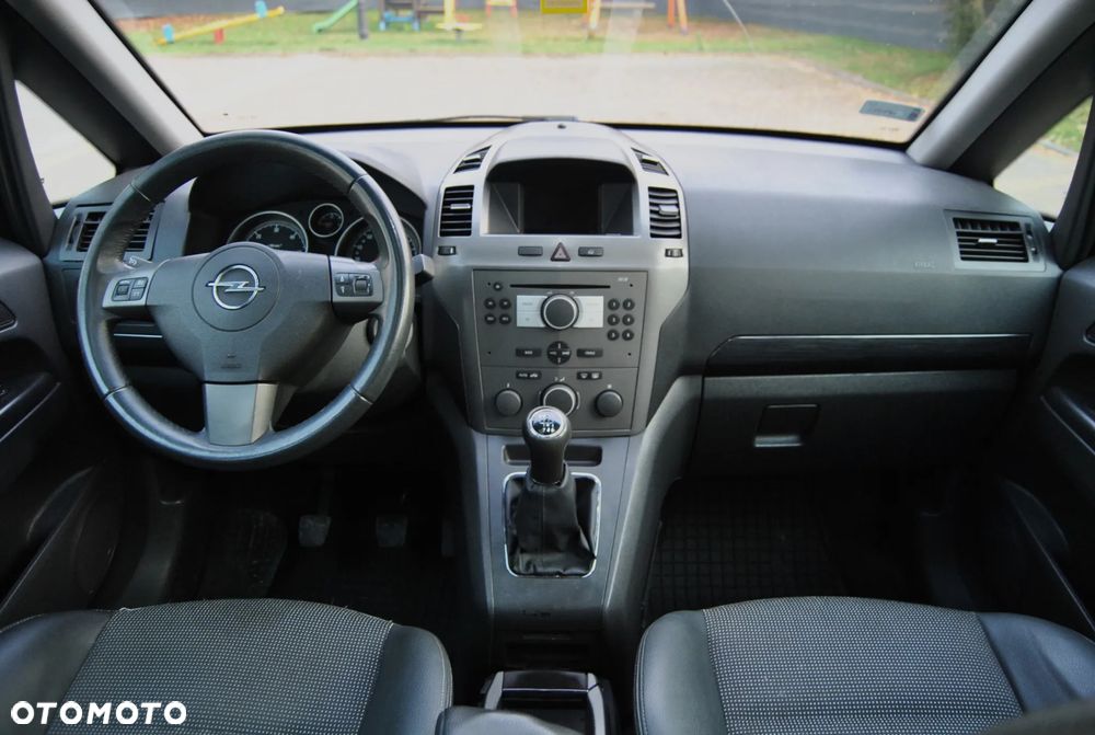 Opel Zafira 1.9 CDTI Cosmo - 10