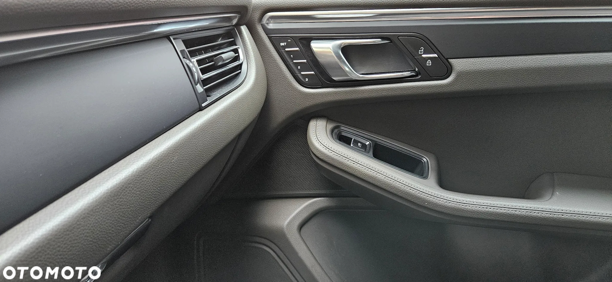 Porsche Macan Standard - 11