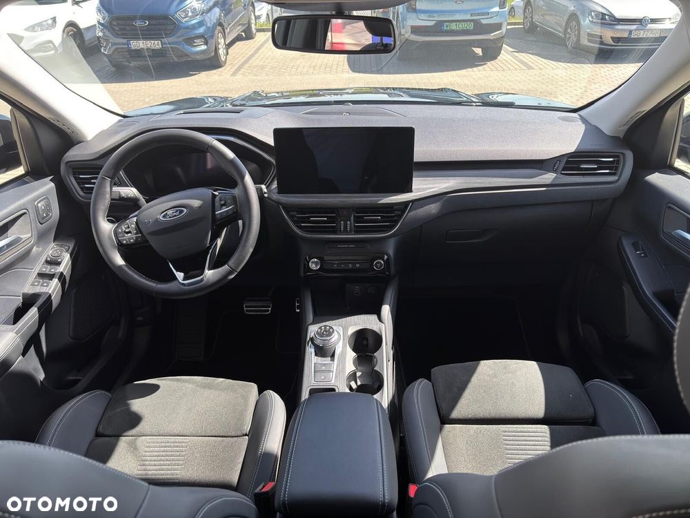 Ford Kuga - 36