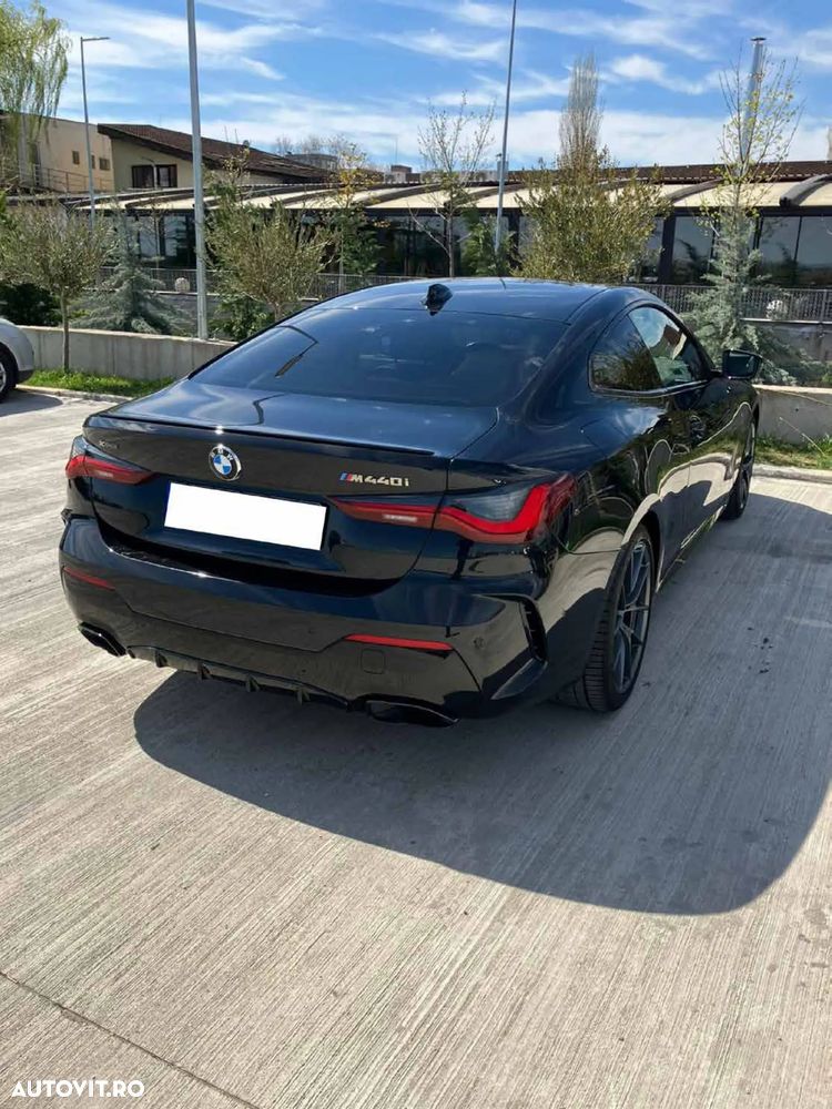 BMW M4 M440i xDrive - 6