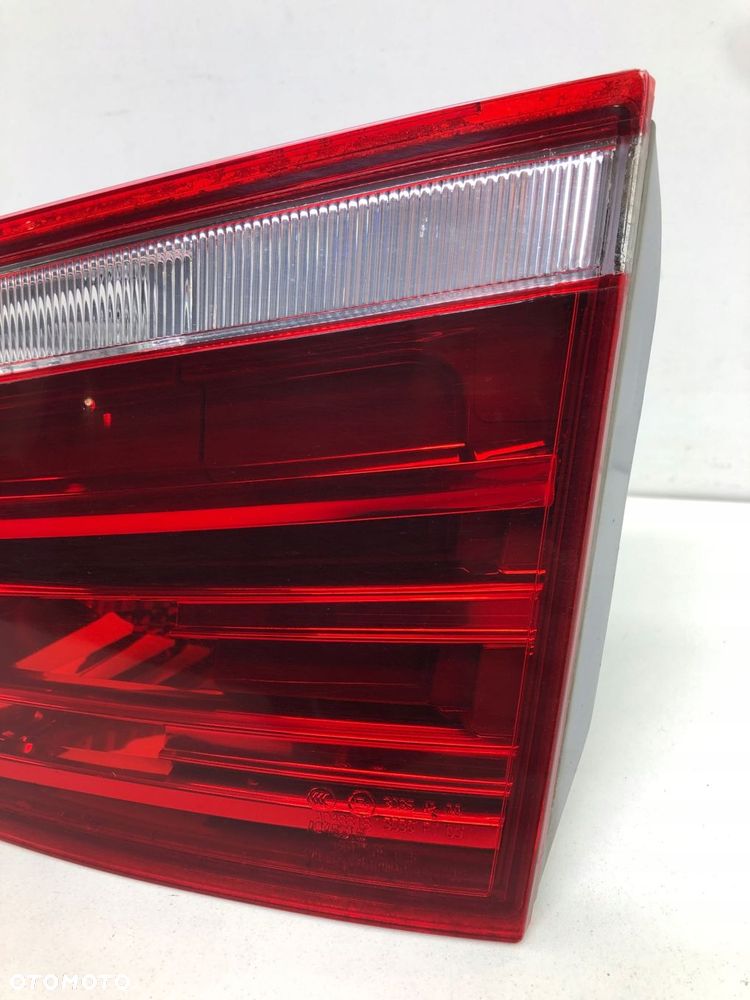 BMW X3 F25 LAMPA PRAWA W KLAPĘ 7217310 - 2
