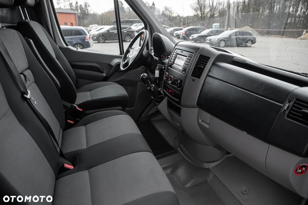 Volkswagen CRAFTER - 19