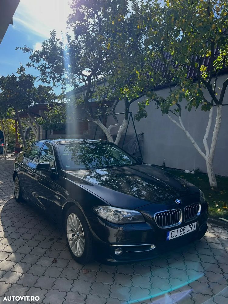 BMW Seria 5 520d Aut. Luxury Line - 10