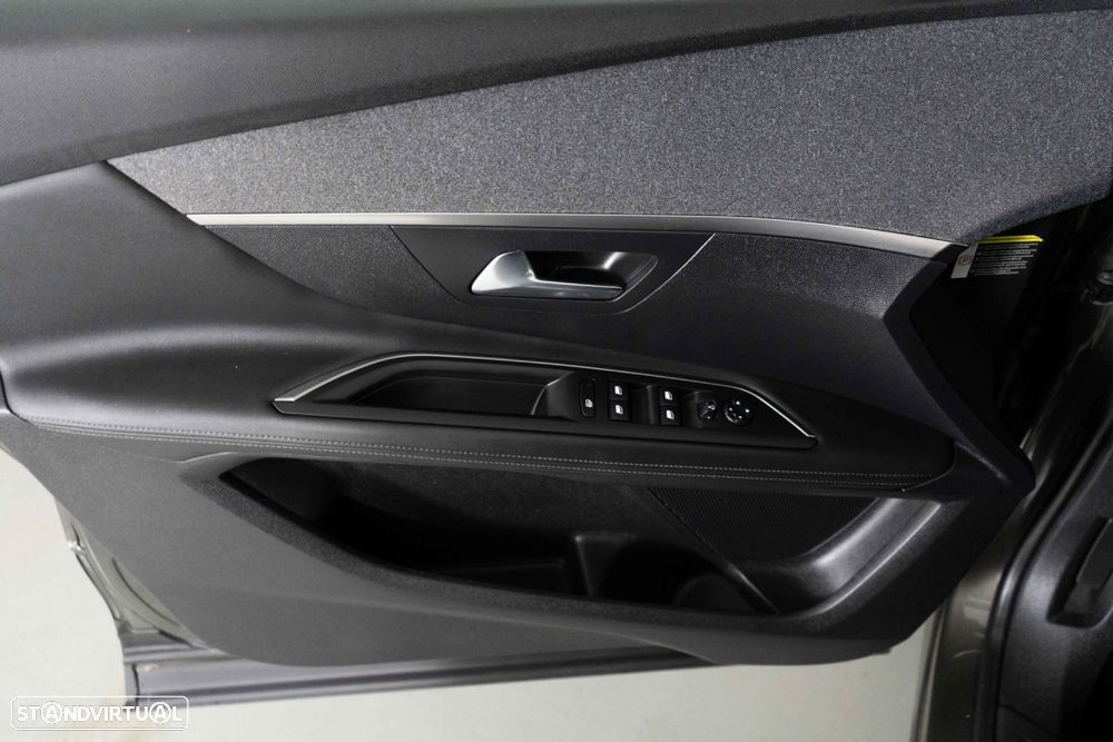 Peugeot 3008 1.2 PureTech Allure Pack - 21