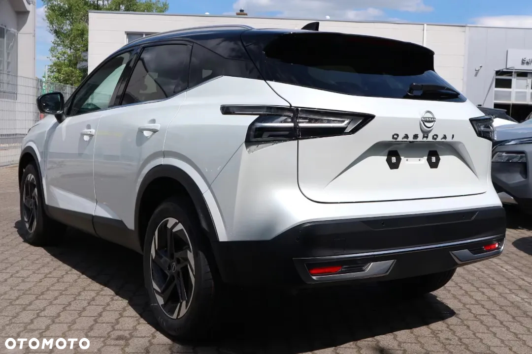 Nissan Qashqai 1.3 DIG-T mHEV 4x4 N-Connecta Xtronic - 8
