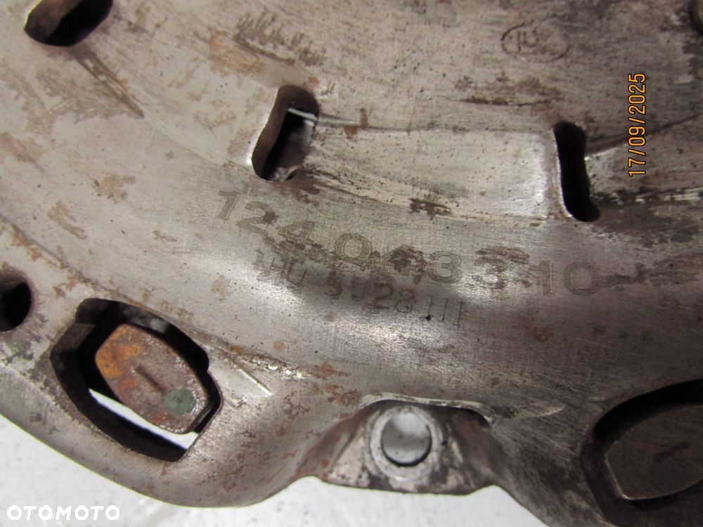 VW CRAFTER 2.5 TDI 09-11 SPRZEGLO KOLO DWUMASOWE TARCZA 9 mm DOCISK - 13