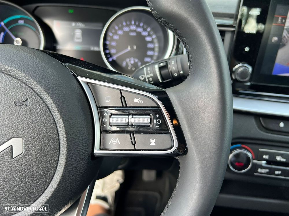 Kia XCeed 1.6 GDi PHEV Drive - 16