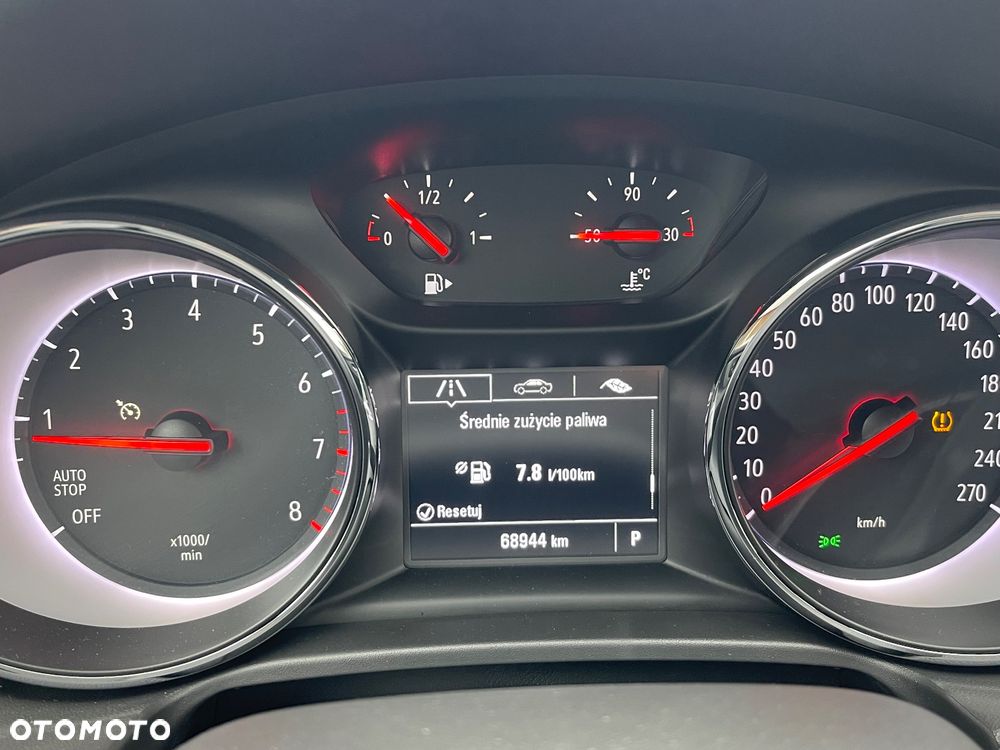 Opel Insignia CT 1.5 T Exclusive S&S - 13