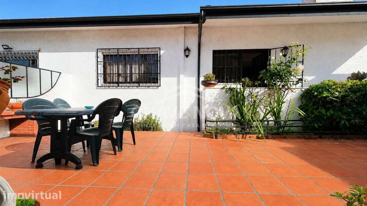 Moradia Geminada V3 c/ Garagem perto das Praias (Aguda) - Grande imagem: 3/18