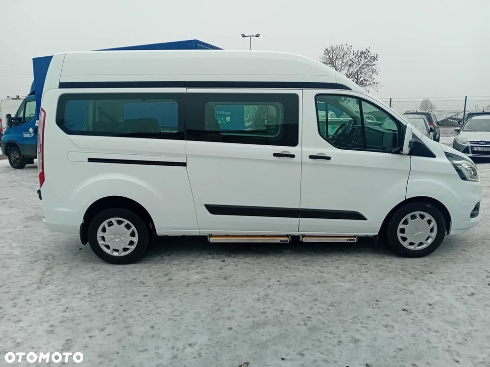 Ford Tourneo Custom - 4