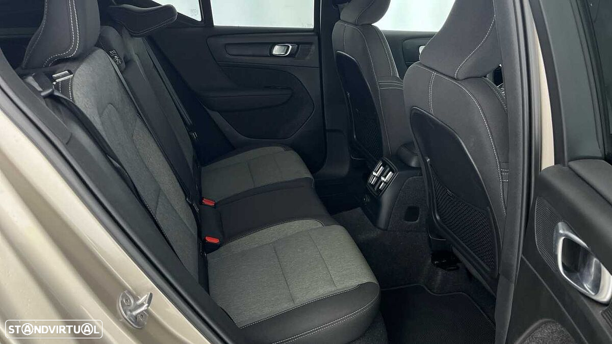Volvo XC 40 - 11