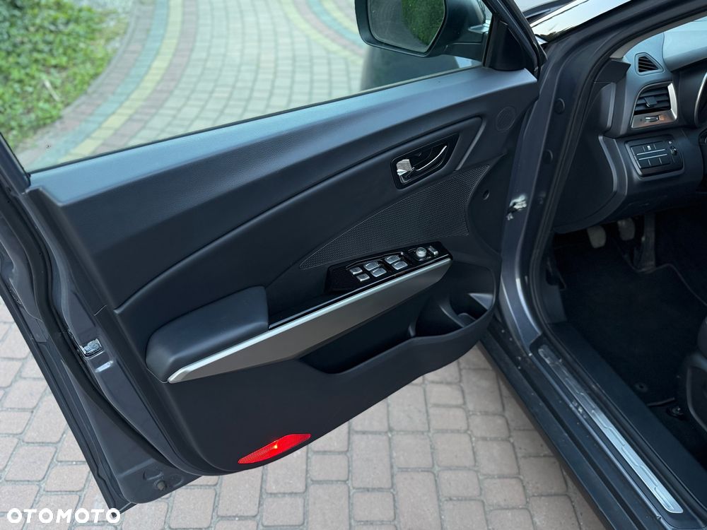 SsangYong/KGM Tivoli 1.6 Quartz - 9