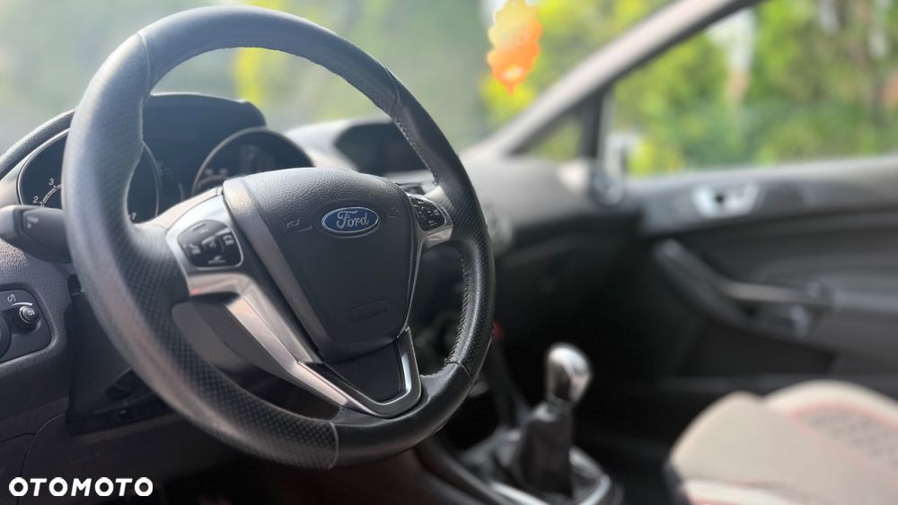 Ford Fiesta 1.0 EcoBoost S&S ST-LINE - 8