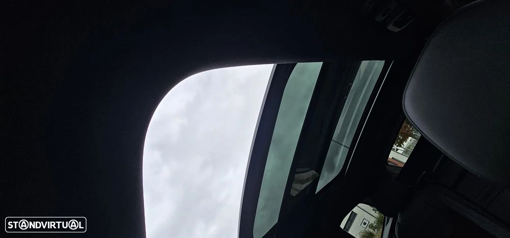 Volvo XC 60 2.0 T8 PHEV R-Design AWD - 15