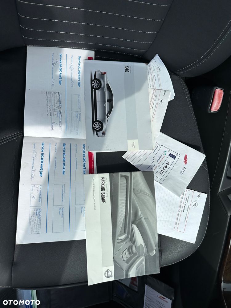 Volvo S40 2.4 Momentum - 26