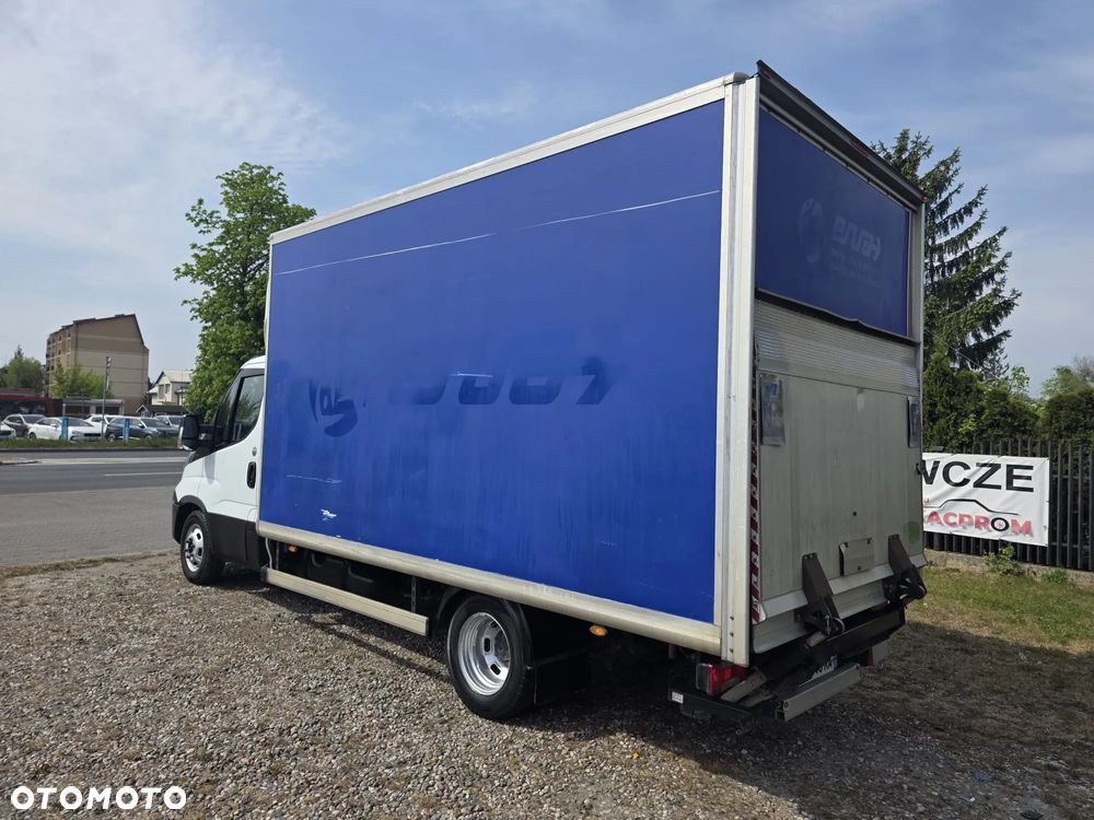 Iveco 35C14  2019 ROK KONTENER WINDA 750 KG - 2