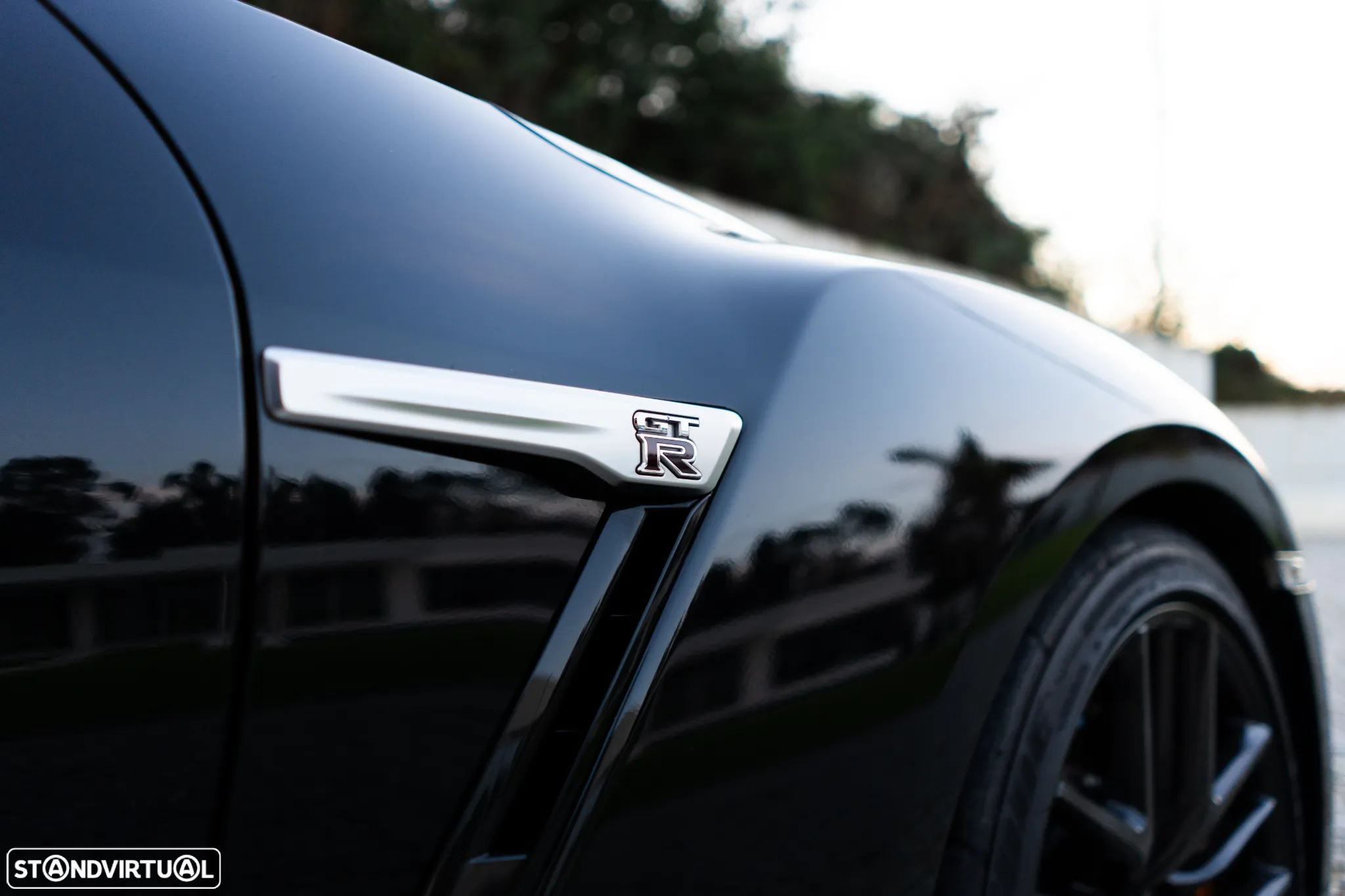 Nissan GT-R 3.8 V6 Black Edition - 6