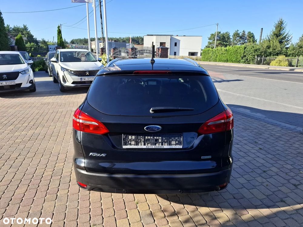 Ford Focus 1.0 EcoBoost Titanium - 3