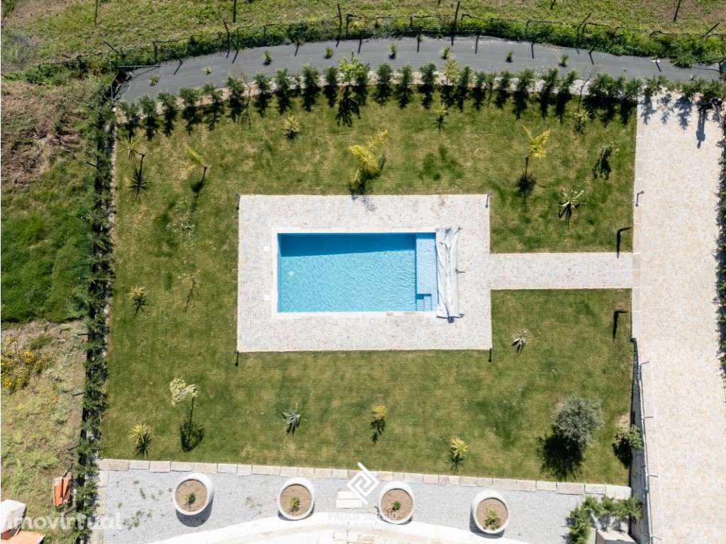 Moradia de campo dos anos 20, Felgueiras (Macieira da Lixa) - Grande imagem: 3/34