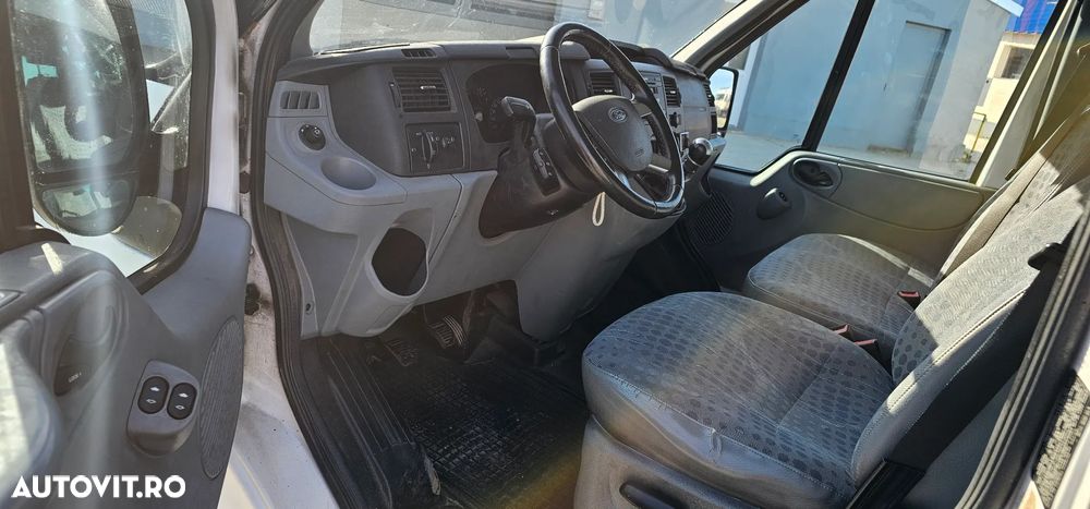 Ford Transit - 13