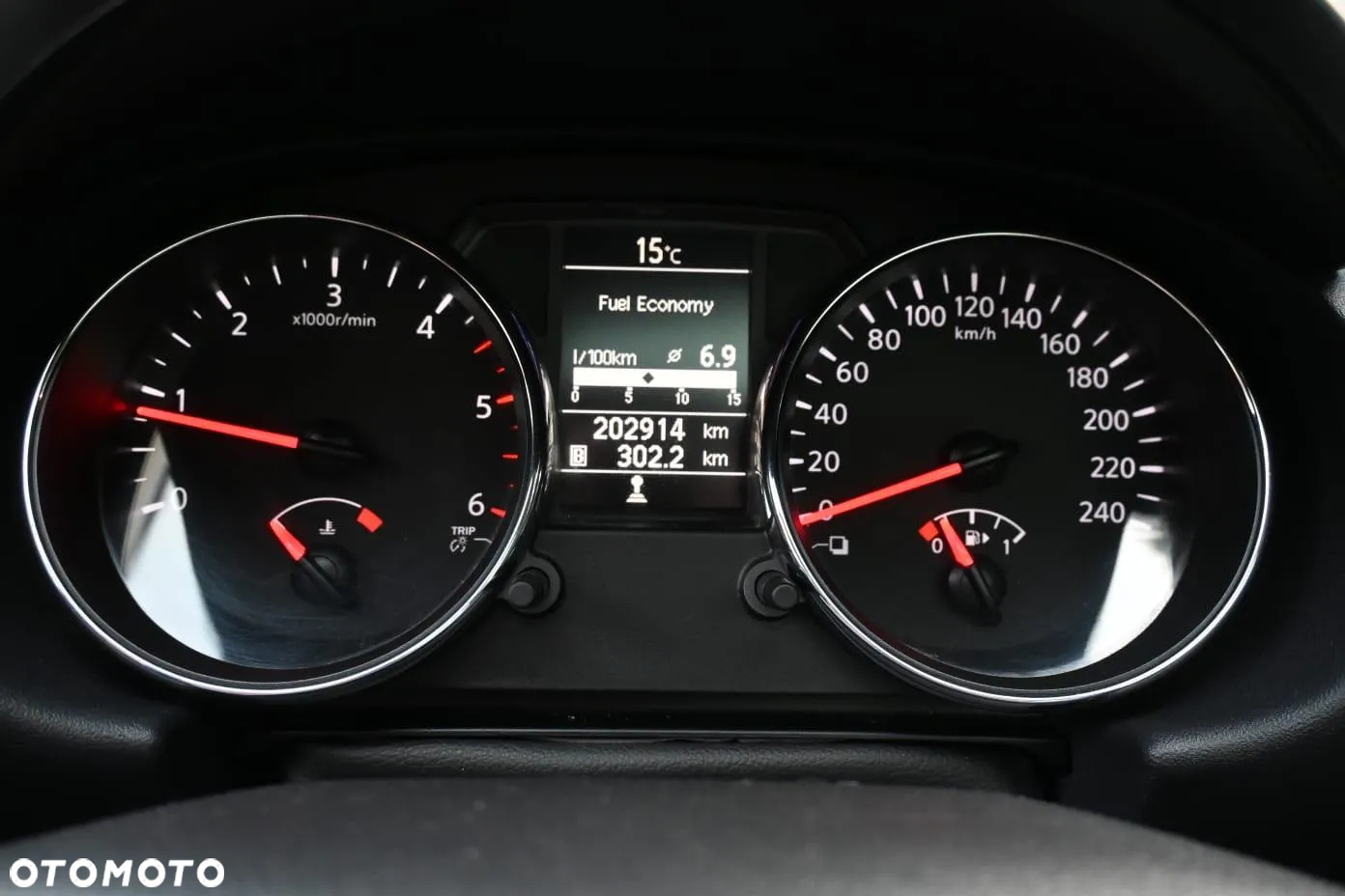 Nissan Qashqai 1.5 dCi Tekna - 10
