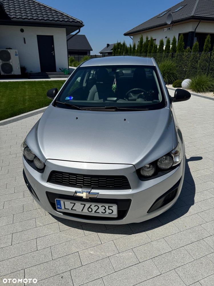Chevrolet Aveo 2012 photo 3