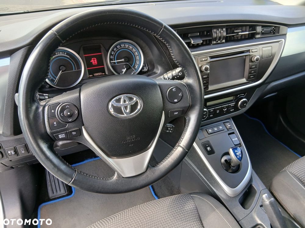 Toyota Auris 1.8 HSD Prestige - 33