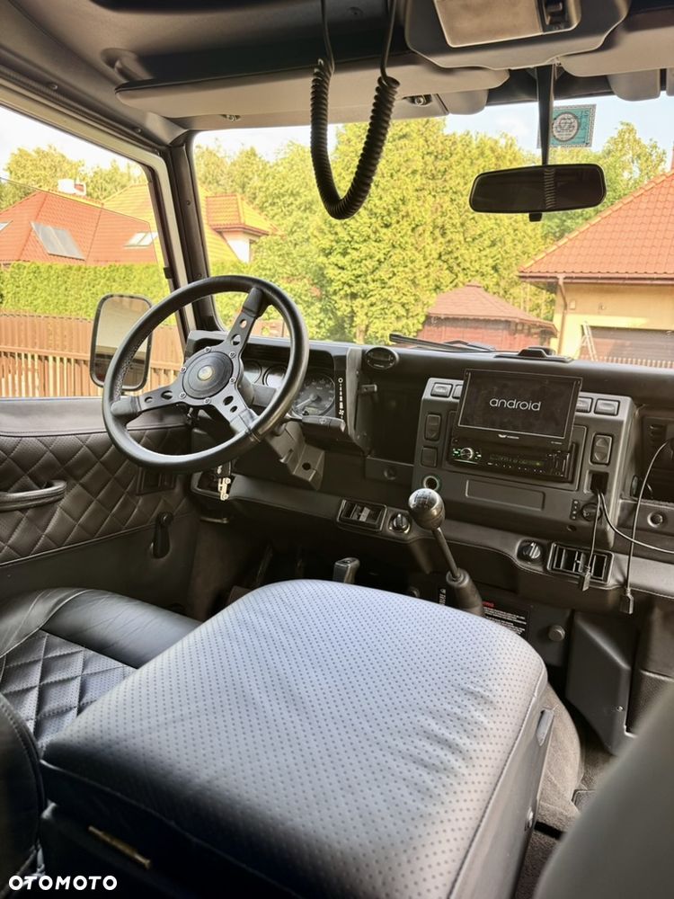 Land Rover Defender 2.5 TDI - 5