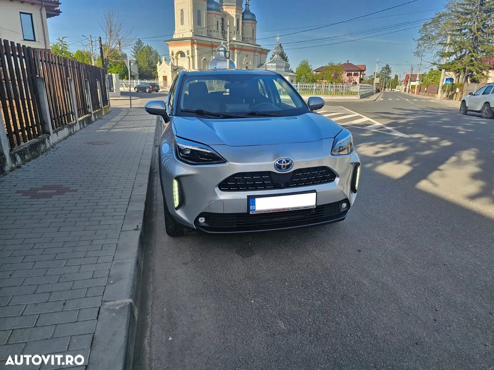 Toyota Yaris 1.5 VVT-i HSD Active - 8