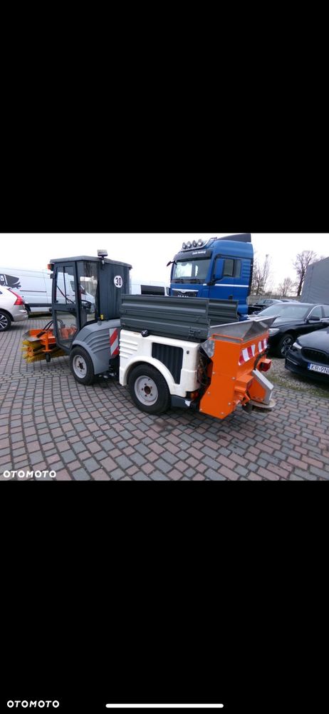 Hako citytrac 4200 zamiatarka solarko piaskarka 4x4 - 8