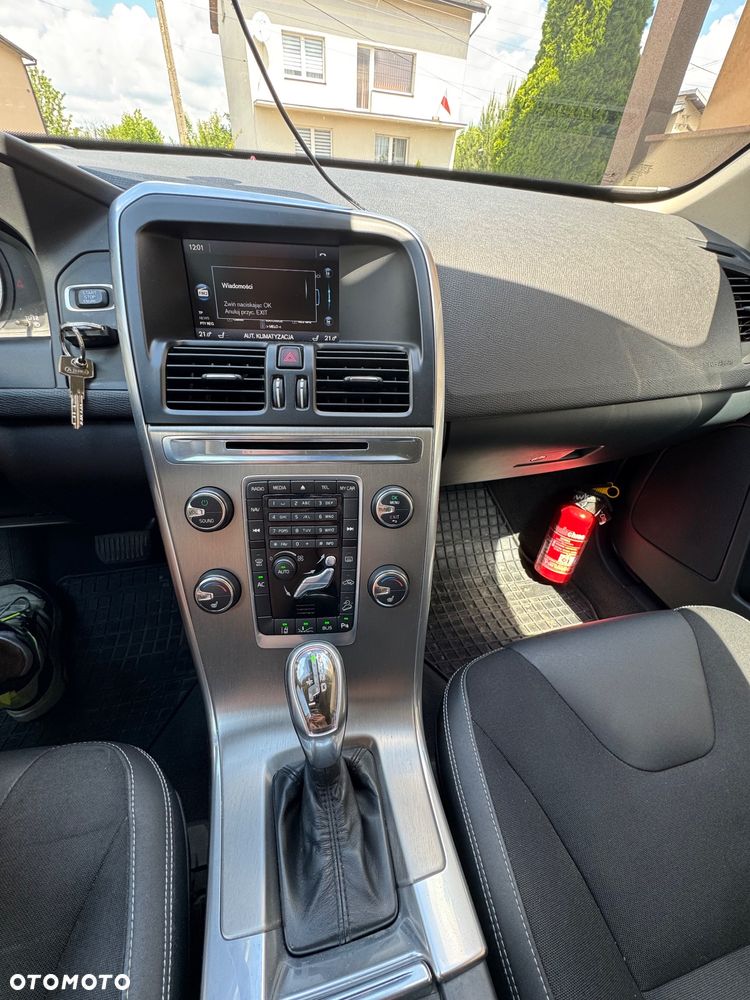 Volvo XC 60 2.4D AWD Summum - 21