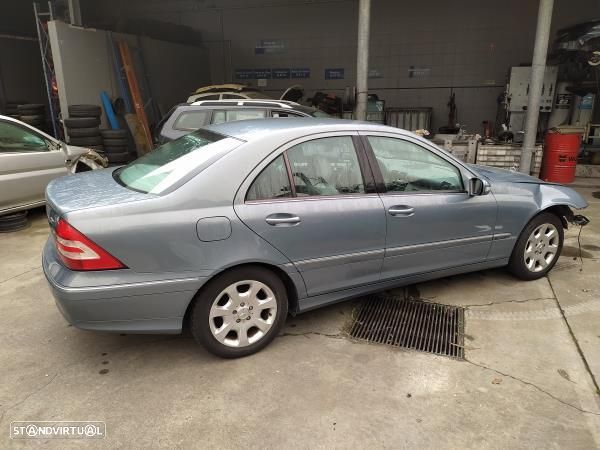 Porta De Combustivel Mercedes-Benz C-Class (W203) - 2