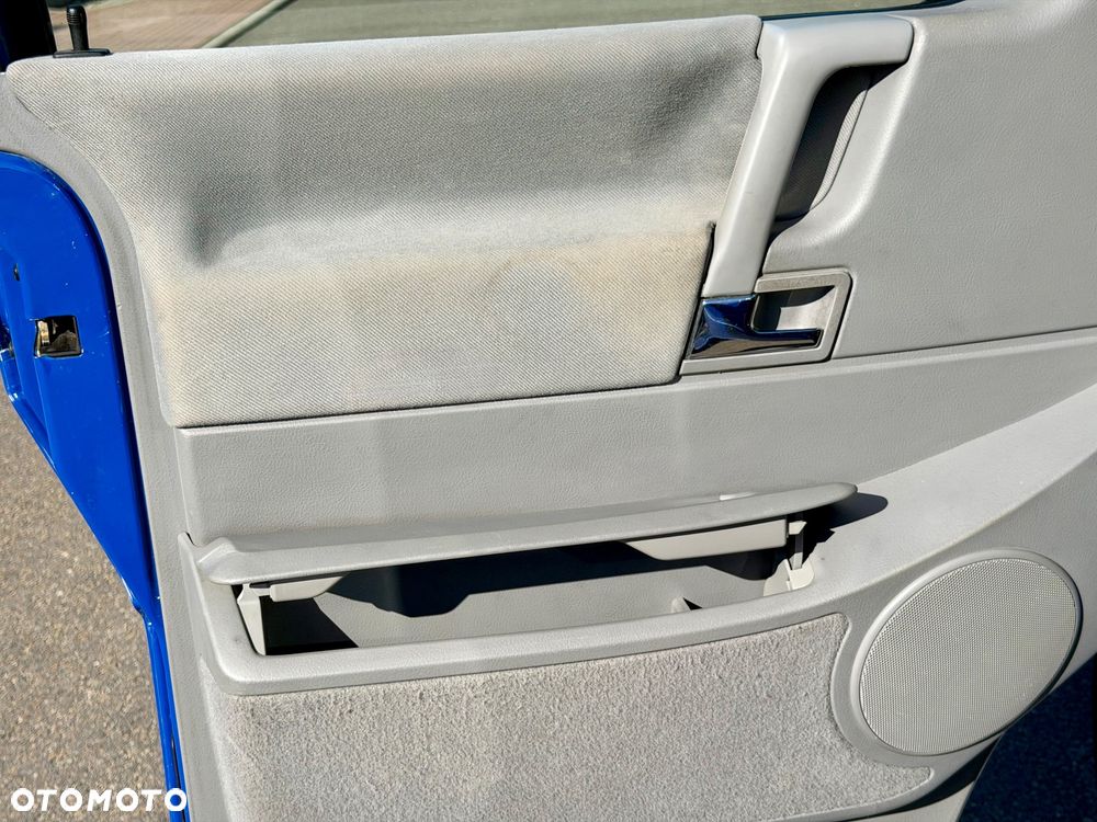 Volkswagen Caravelle Basis / CL - 19