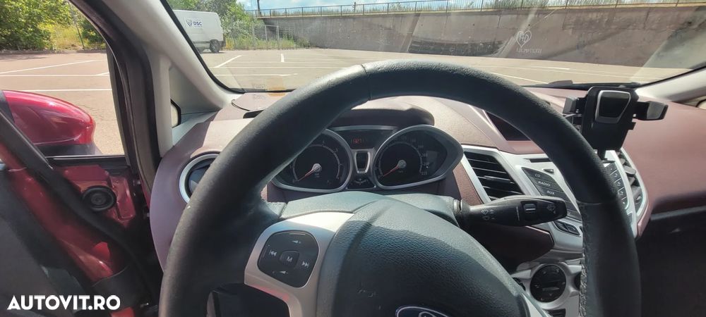 Ford Fiesta 1.25i Titanium - 8