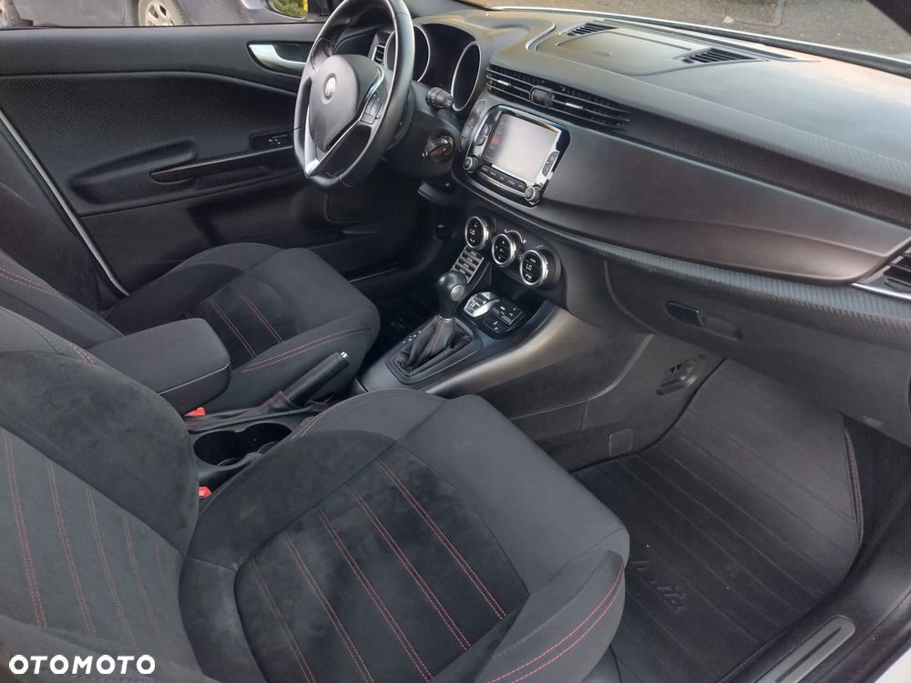 Alfa Romeo Giulietta 1.6 JTDM Super TCT - 17