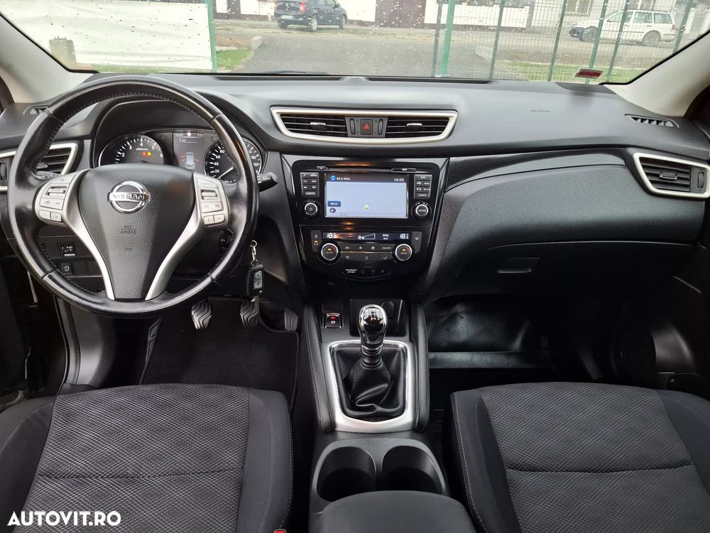 Nissan Qashqai 1.2 DIG-T ACENTA - 6
