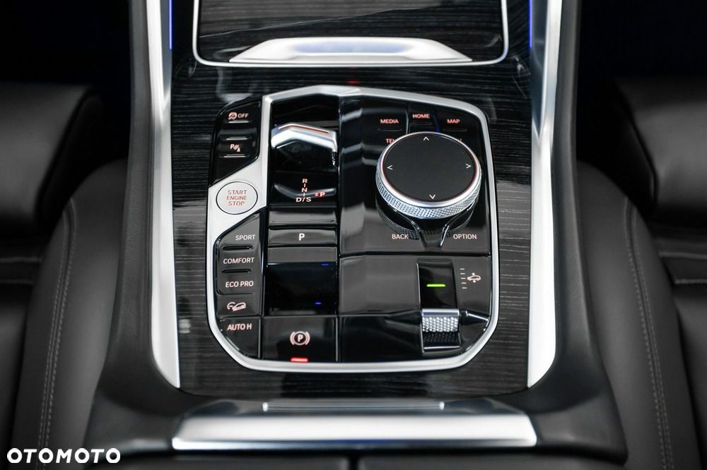 BMW X6 xDrive40i M Sport - 30