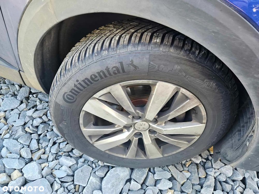 Peugeot 3008 1.2 PureTech Active S&S EAT8 - 11