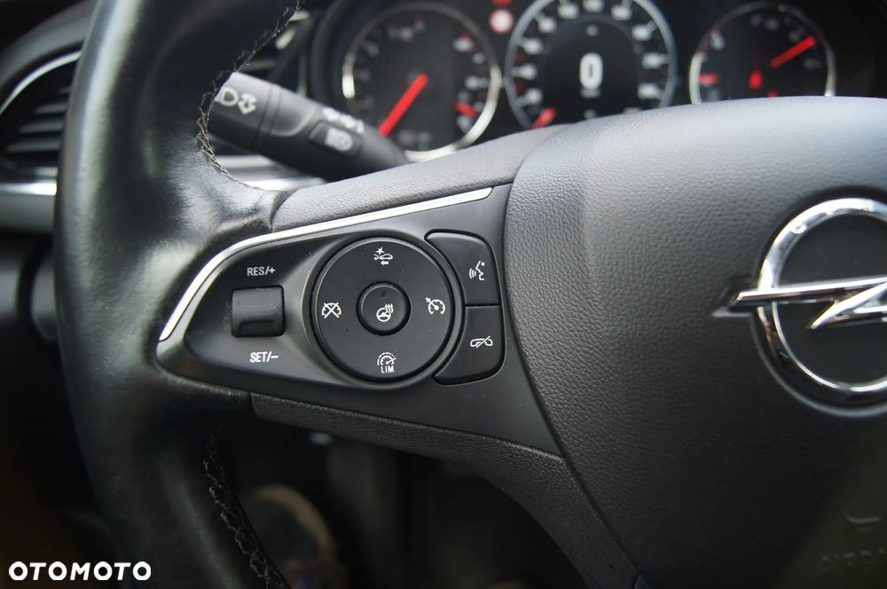 Opel Insignia Grand Sport 1.6 Diesel (118g) Business Innovation - 12