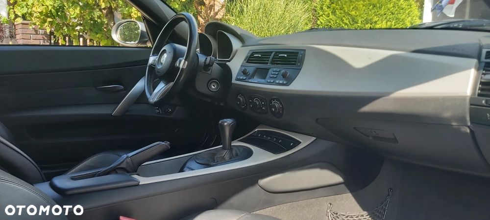 BMW Z4 2.2i - 30