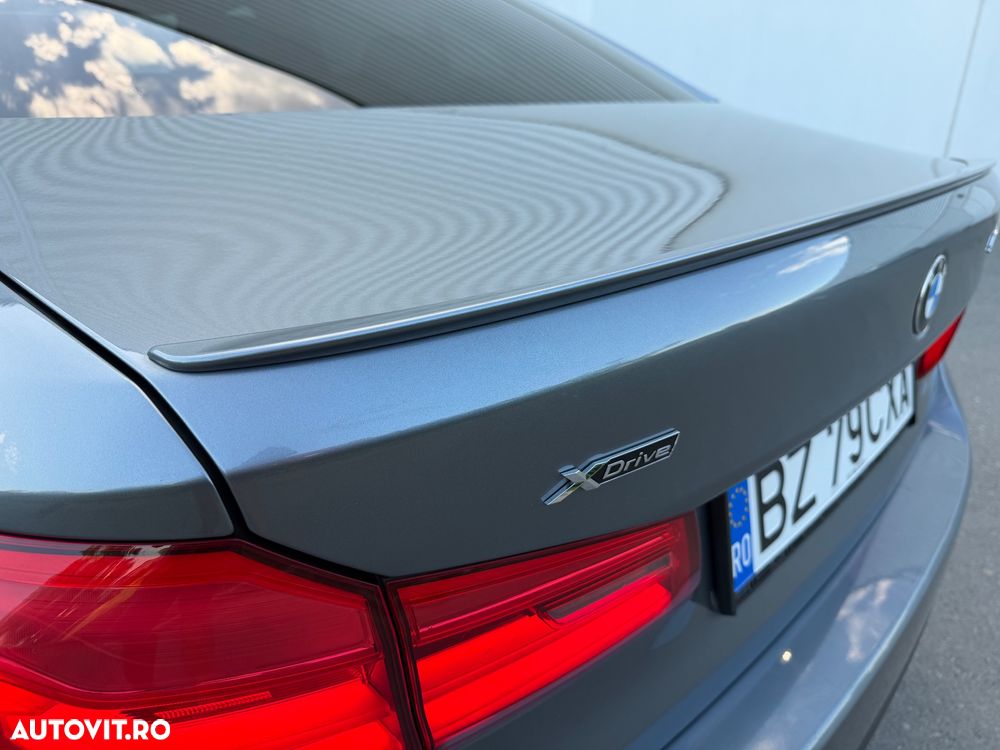 BMW Seria 5 540i xDrive AT - 12