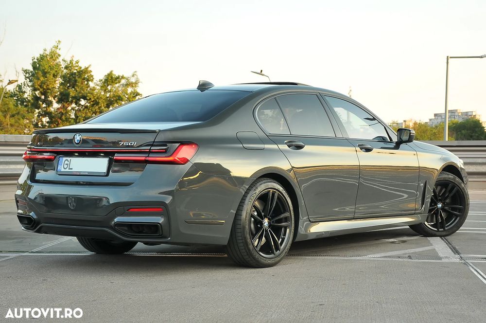 BMW Seria 7 750i xDrive - 10