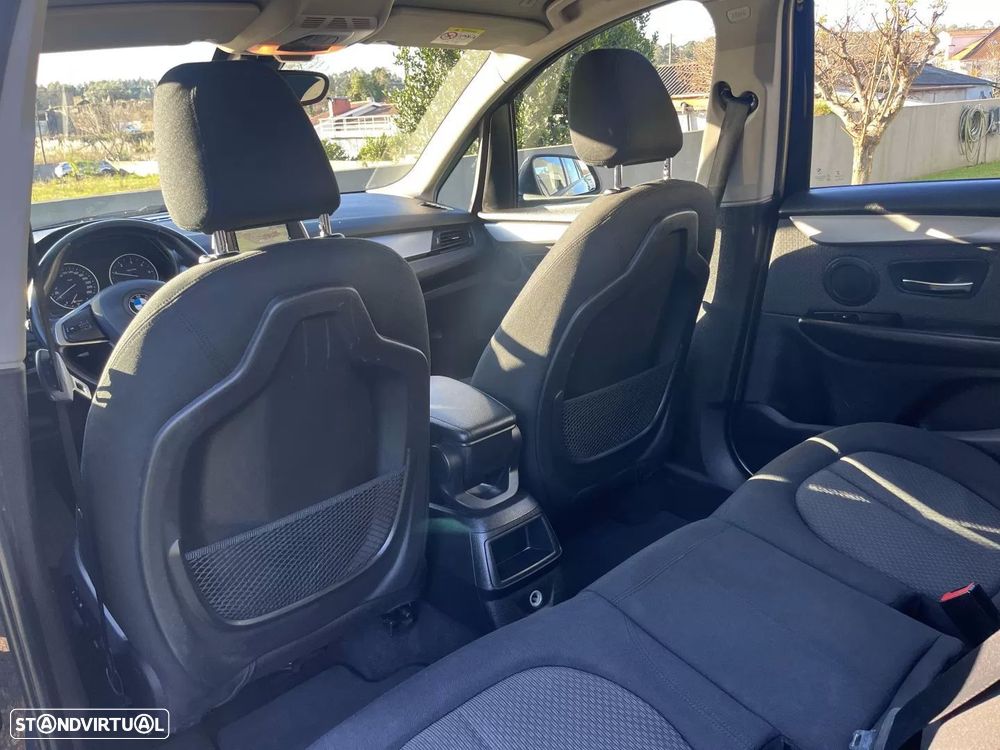 BMW 216 Gran Tourer d Line Sport - 37