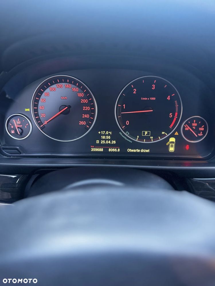 BMW Seria 5 525d - 11
