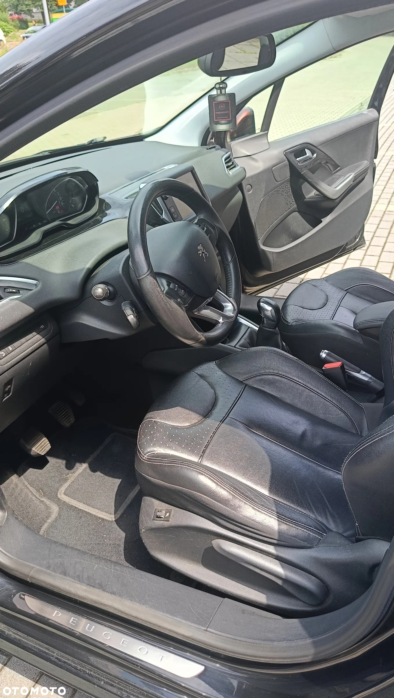 Peugeot 208 1.6 VTi Allure - 17