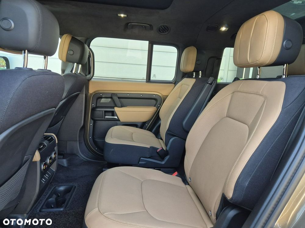 Land Rover Defender 130 D350 X-Dynamic HSE - 27