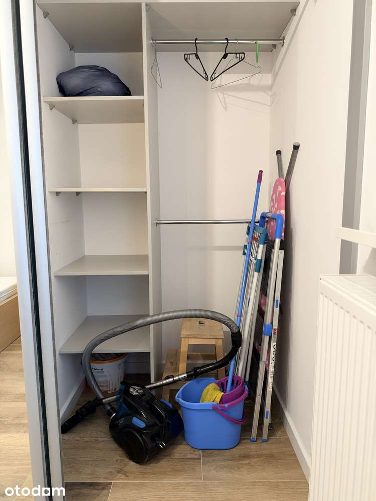 2 pokoje 50 m², garaż w cenie, 2 klimatyzacje, loggia, 5 min do SKM