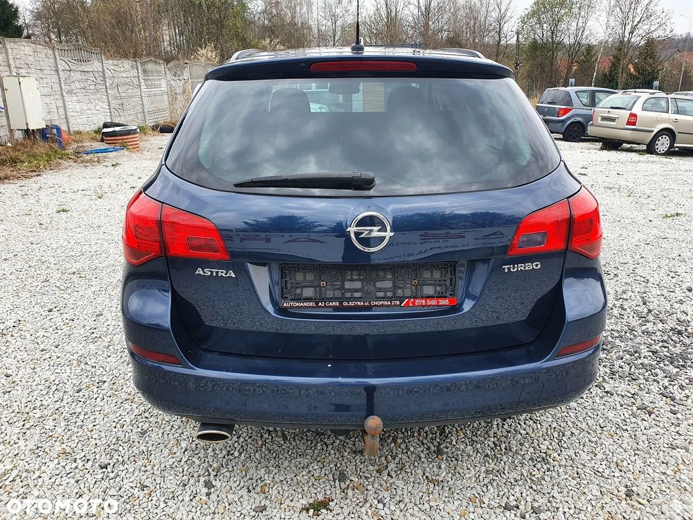 Opel Astra 1.4 Turbo 150 Jahre - 4