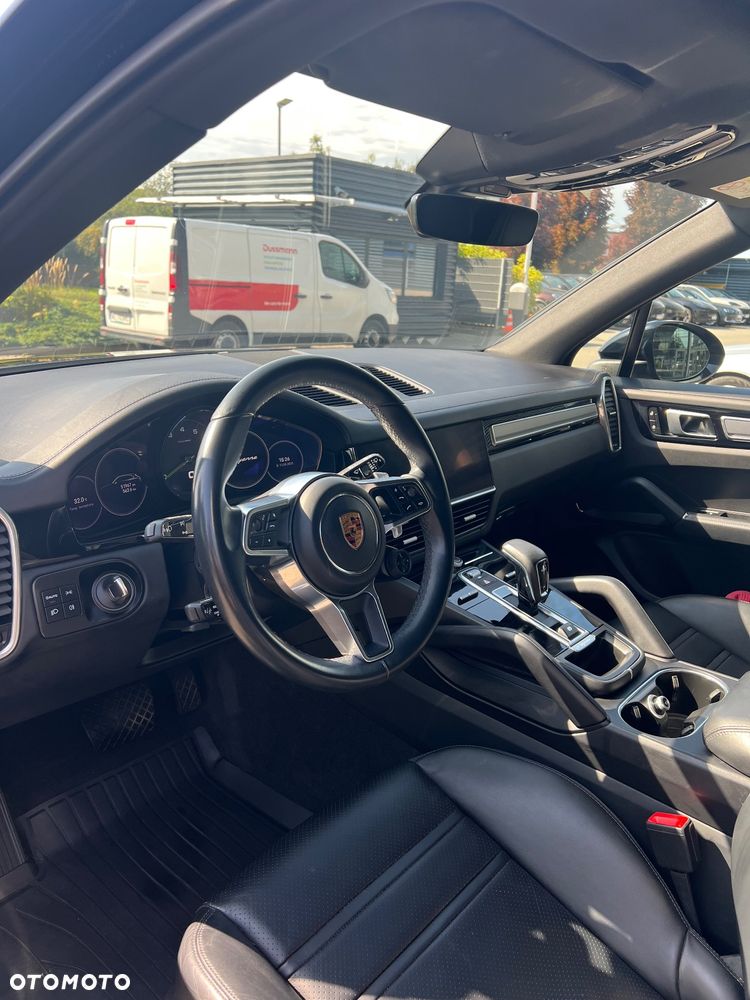 Porsche Cayenne E-Hybrid Platinum Edition - 2
