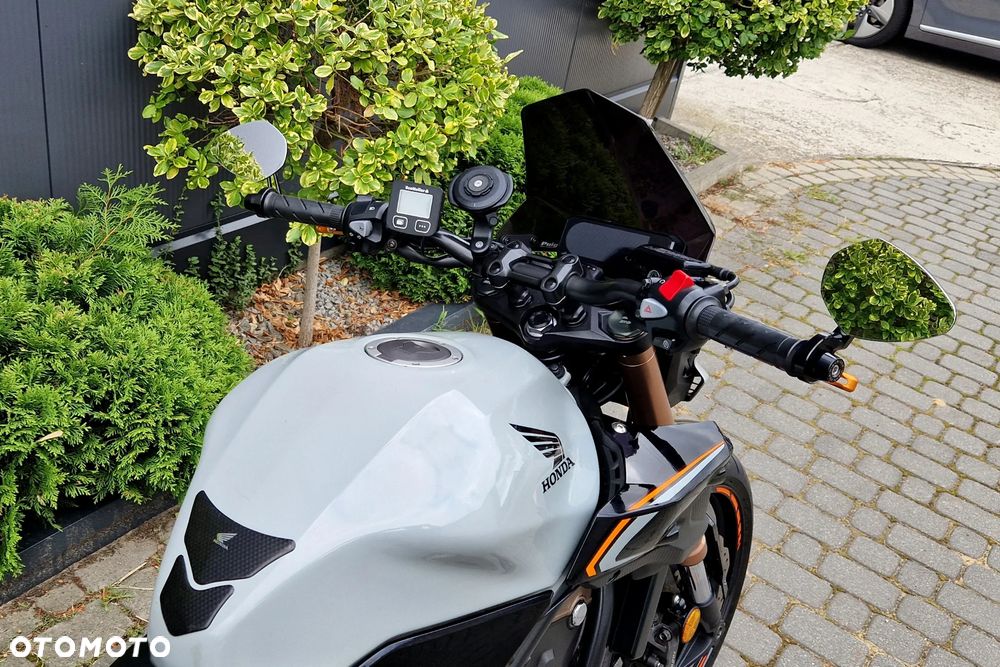Honda CB - 24
